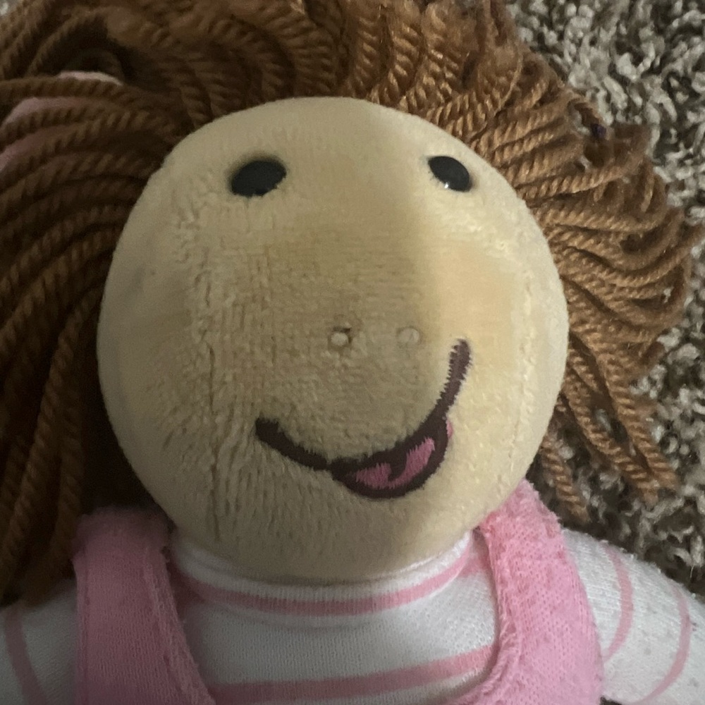 Meet your Posher, Yvette